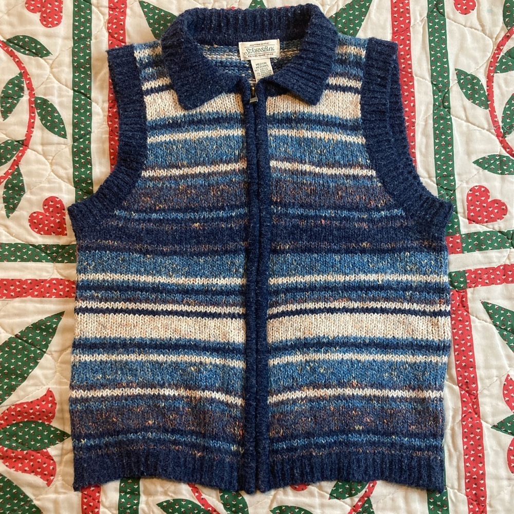 Vintage 90’s zip up sweater vest
